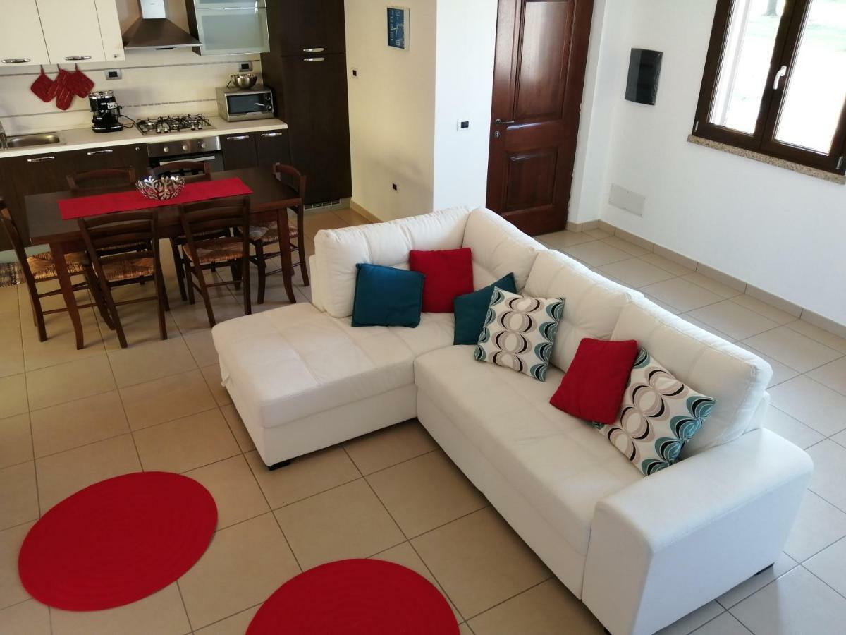 Appartamento Casa il Cortile Fiorito Tortolì Esterno foto