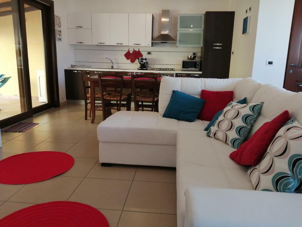 Appartamento Casa il Cortile Fiorito Tortolì Esterno foto