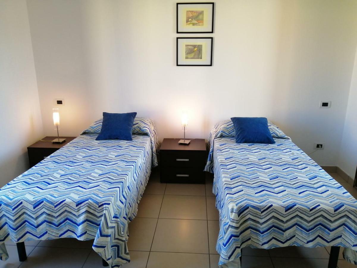 Appartamento Casa il Cortile Fiorito Tortolì Esterno foto