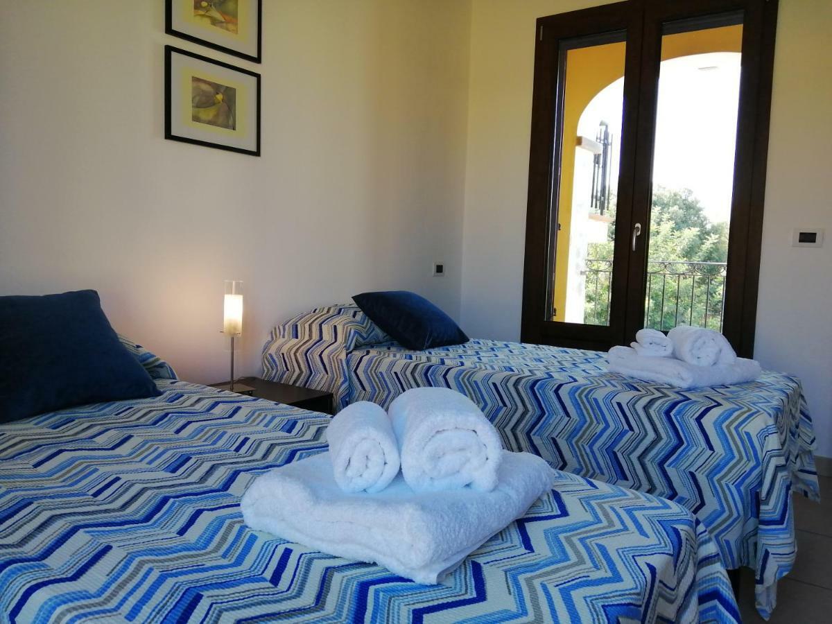 Appartamento Casa il Cortile Fiorito Tortolì Esterno foto